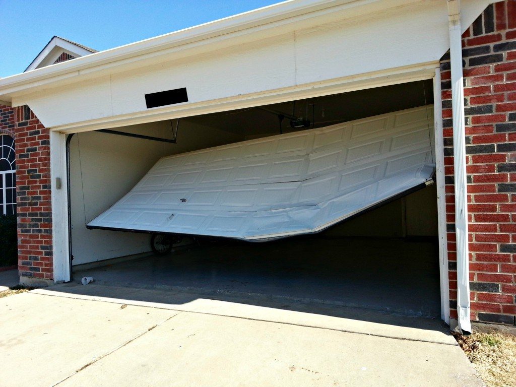 garage door panel Broken
